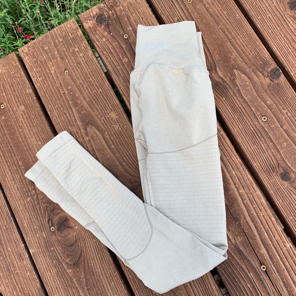 MORE PHOTOS - Revival alphalete leggings